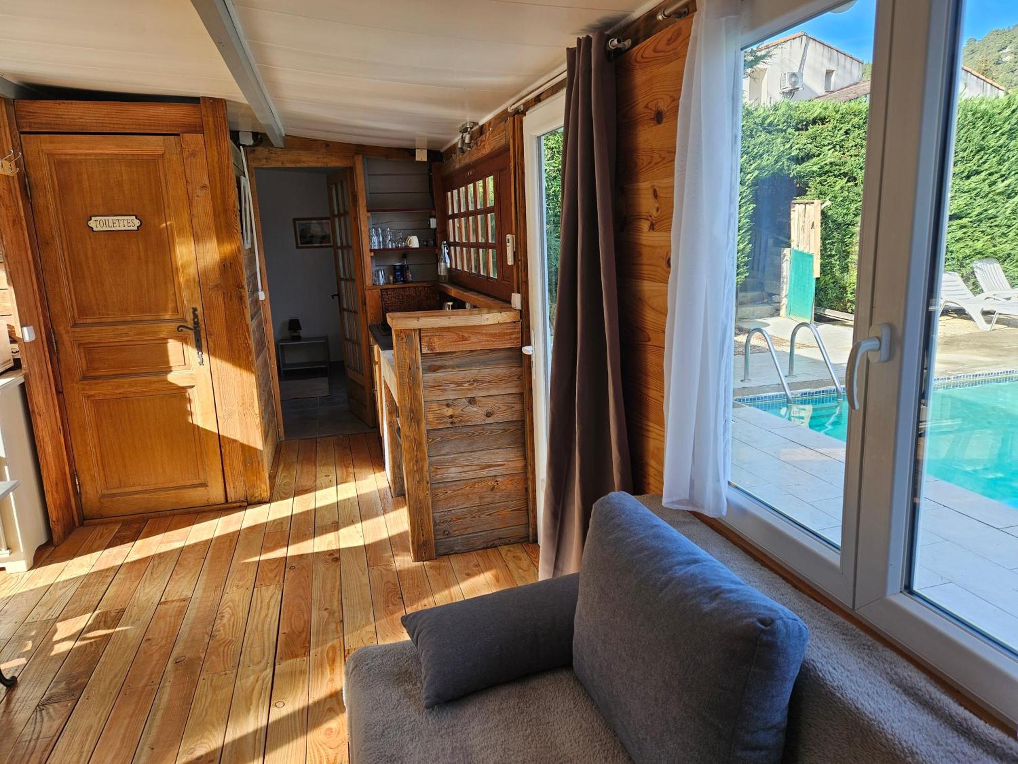 Chalet Banane Devant Piscine, A 6Km Du Festival De Piano De La Roque D'Antheron Rognes Экстерьер фото